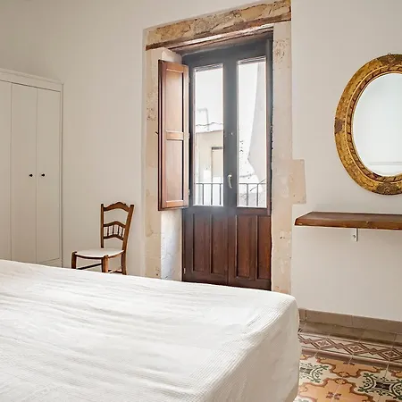 La Terrazza Sul Vicolo Della Giudecca By Wonderful Italy * Syracuse